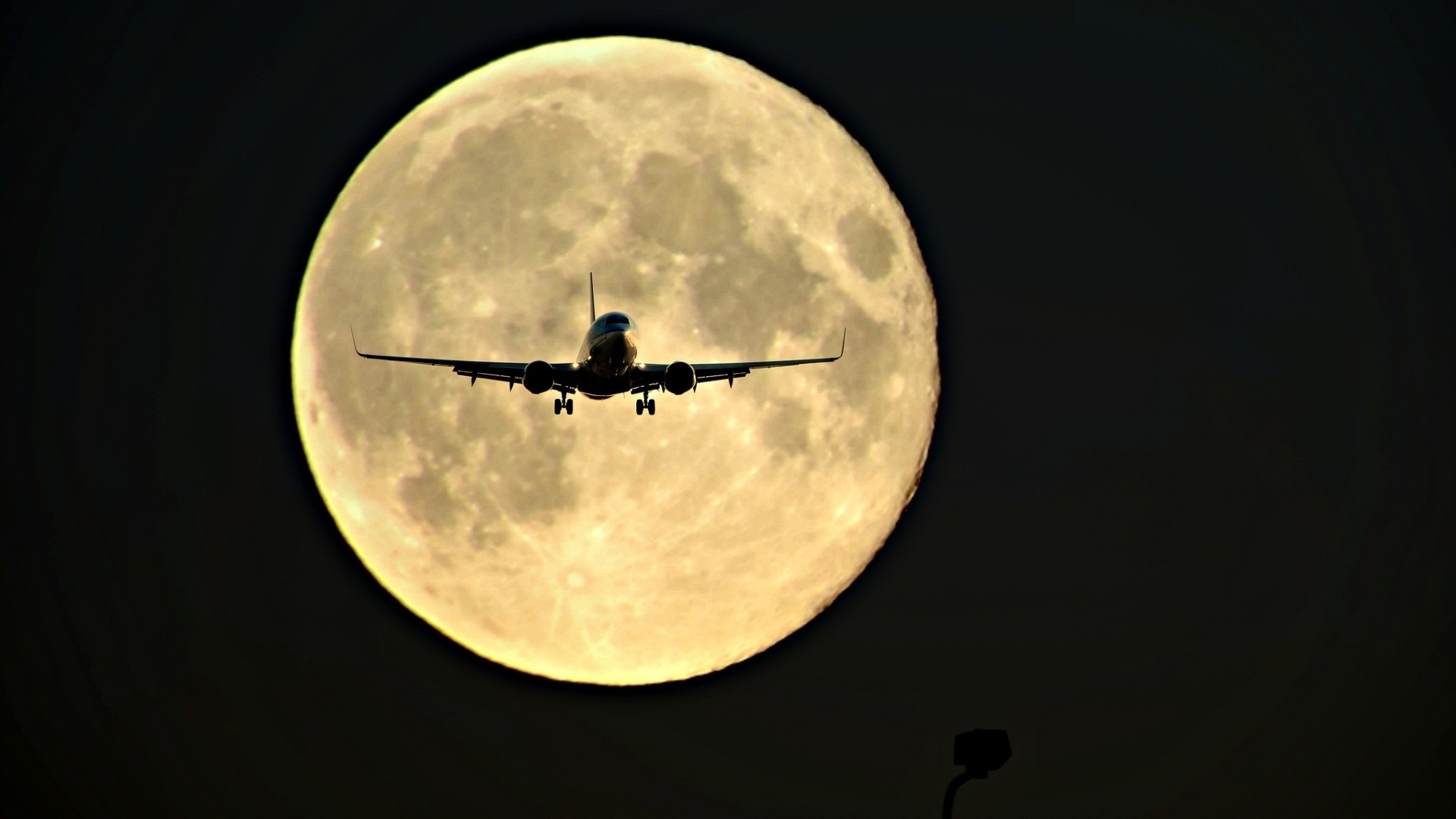 Wallpaper | Aviation | photo | picture | the plane, landing, the moon, the  dark background