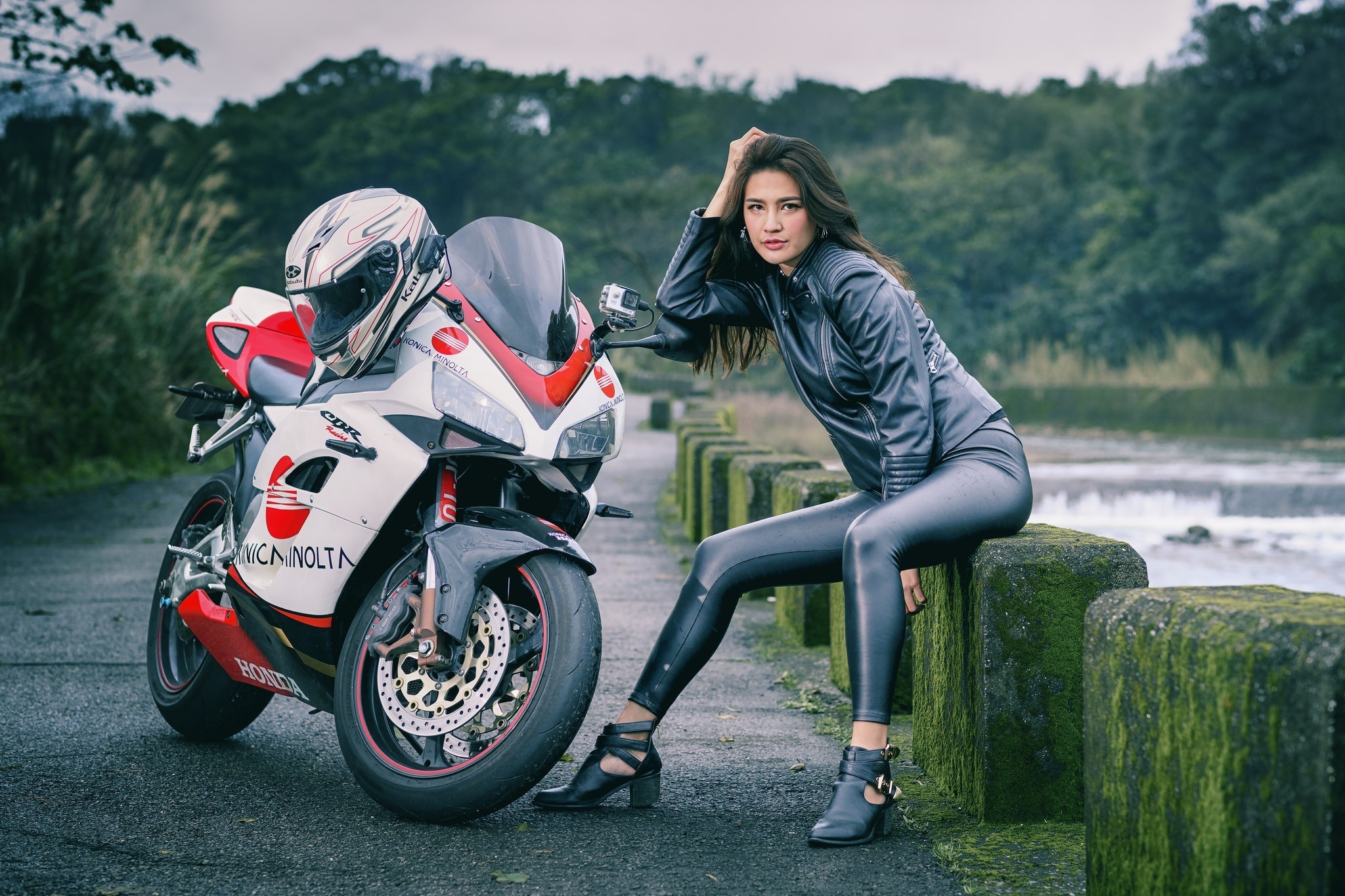 Wallpaper | Motorcycles | photo | picture | Honda, motorcycle, girl, the  bike, helmet