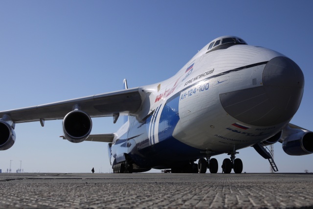 Aн -124 -100, Ruslan, name - Boris naginski, the airfield, engines, chassis, front view