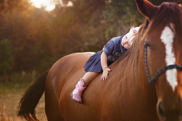 ребёнок, девочка, верхом, лошадь, конь, дружба, позитив, природа