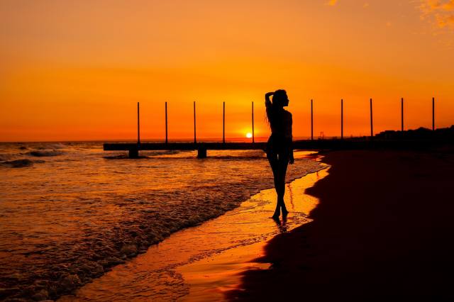 girl, sunset, silhouette, surf, legs, Vitaly Skitaev
