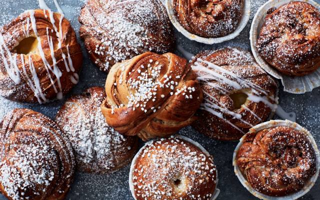 шведская выпечка, булочка с корицей, Swedish pastry, cinnamon roll, kanelbulle