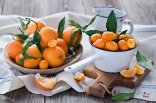 мандарины, апельсины, фрукты, Оранжевые, листья, кожура, посуда, доска, Anna Verdina