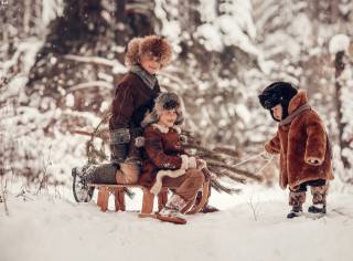 Анна Ипатьева, діти, хлопчики, зима, сніг, санки, ялинка