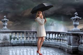 девушка, зонтик, набережная, шторм