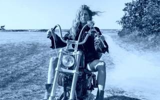 Gisele Bundchen, supermodelka, móda, riding bike